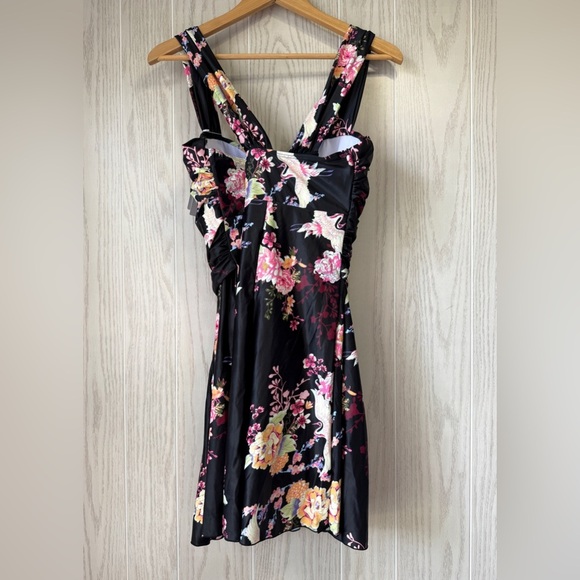 COCOPEAR Elegant Crossover One Piece Swimdress Floral Skirted Swimsuit Size 3XL - Picture 8 of 9